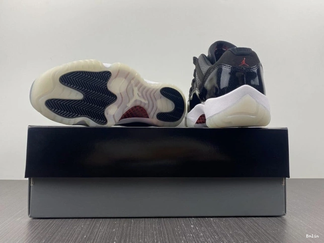 Bmlin Shoes AV2187-001 Air 72-10 Low Jordan 11 Retro 0709